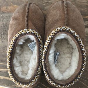 Kids ugg slippers